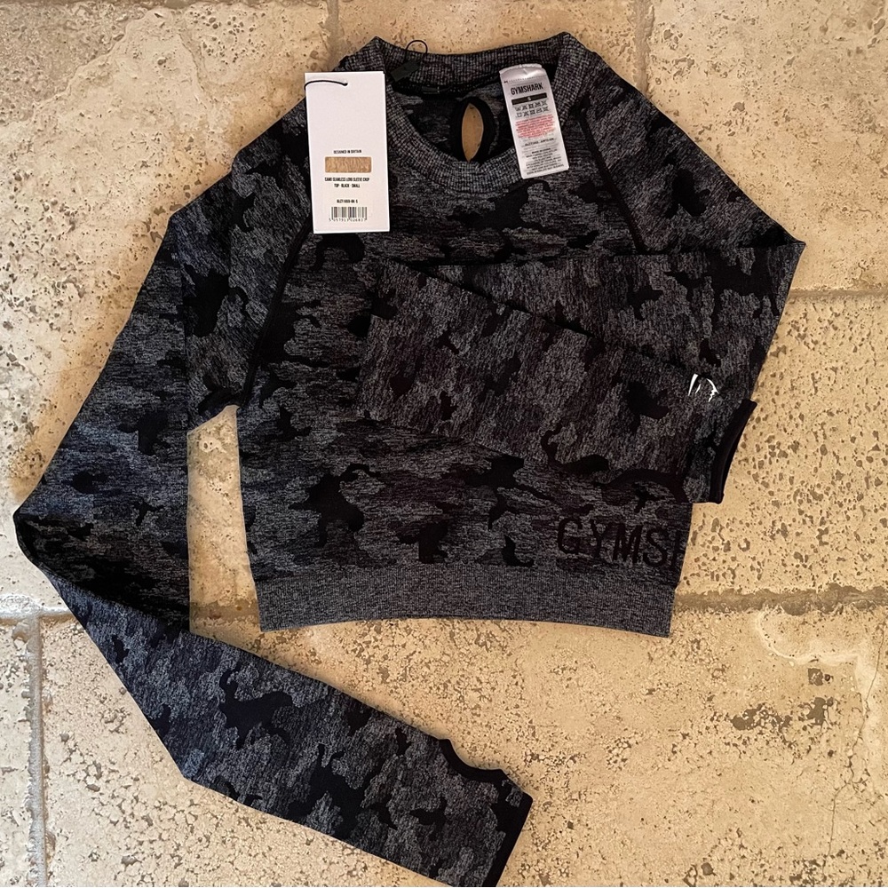 Gymshark Size Small Seamless Long Sleeve Crop